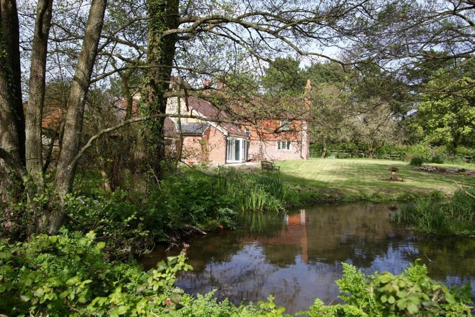 Hayloft Apartment Pulborough Exterior photo